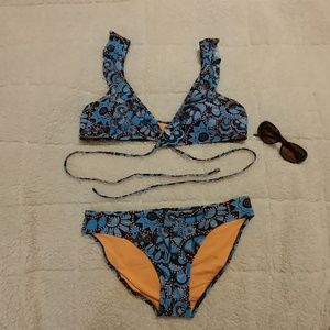 Aerie size large bottom xlg top...except offers
